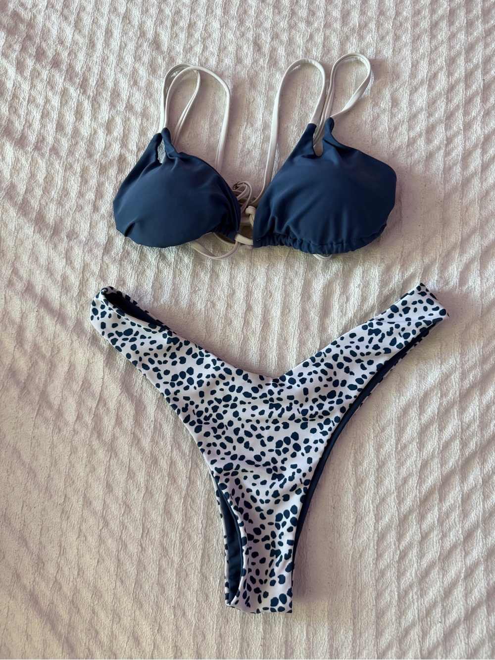 Zaful Navy Triangle Spotted Print Bikini Set w/ High-Cut Bottom | size m